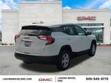 Used 2024 GMC Terrain SLE image 3