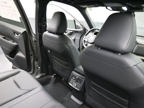 Used 2025 Subaru Forester Limited AWD/4WD image 14