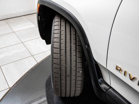 Used 2023 Rivian R1S Adventure AWD/4WD image 49