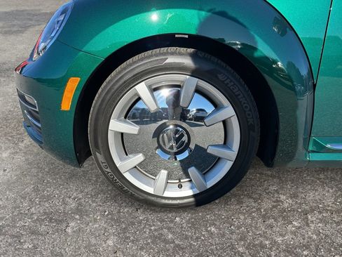 Used 2017 Volkswagen Beetle 1.8T Classic image 8