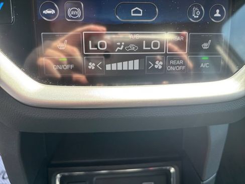 Used 2025 Subaru Ascent Premium AWD/4WD image 19