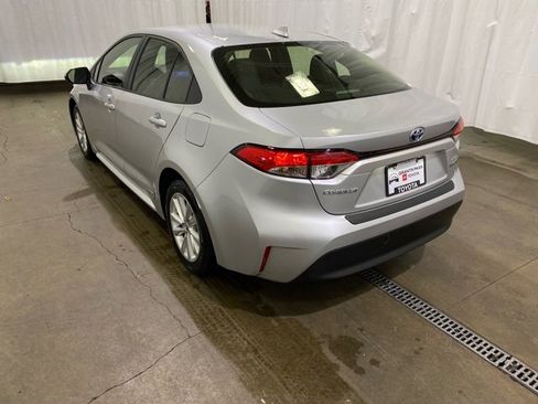 Certified 2023 Toyota Corolla LE w/ LE Convenience Package image 6