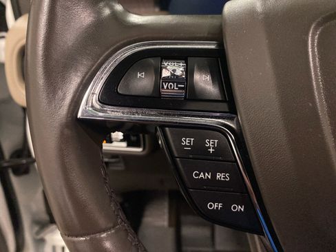 Used 2023 Lincoln Nautilus Reserve w/ Class II Trailer Tow Package image 19