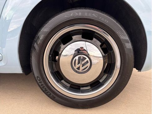 Used 2013 Volkswagen Beetle 2.5 image 23