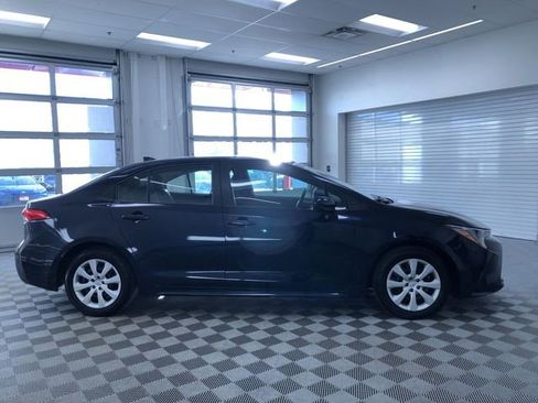 Certified 2025 Toyota Corolla LE image 34