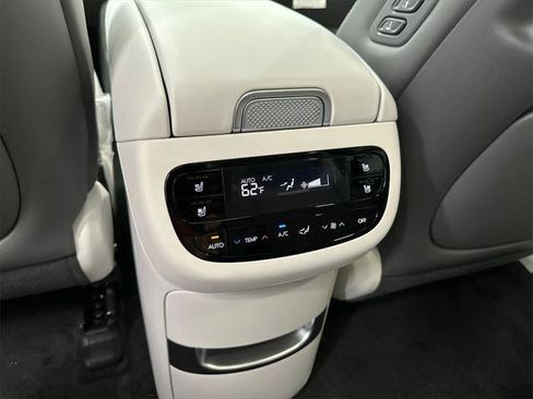 New 2026 Hyundai Ioniq 9 Limited image 25