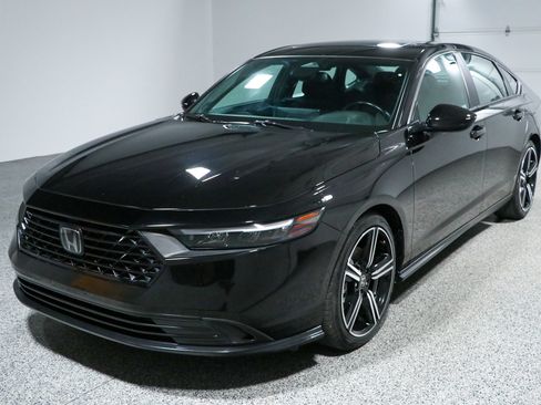 Used 2024 Honda Accord Sport image 30