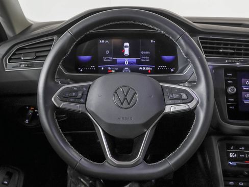 Certified 2024 Volkswagen Tiguan SE AWD/4WD image 26