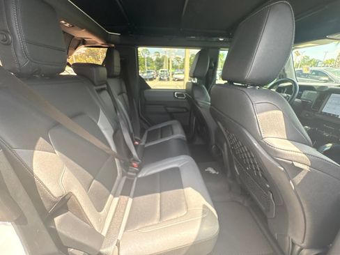Used 2024 Ford Bronco Black Diamond AWD/4WD image 40