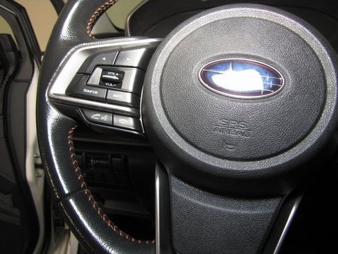 Used 2022 Subaru Crosstrek 2.0i Premium w/ Popular Package #3 image 5