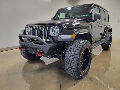 Used 2021 Jeep Wrangler Unlimited Sahara AWD/4WD image 3