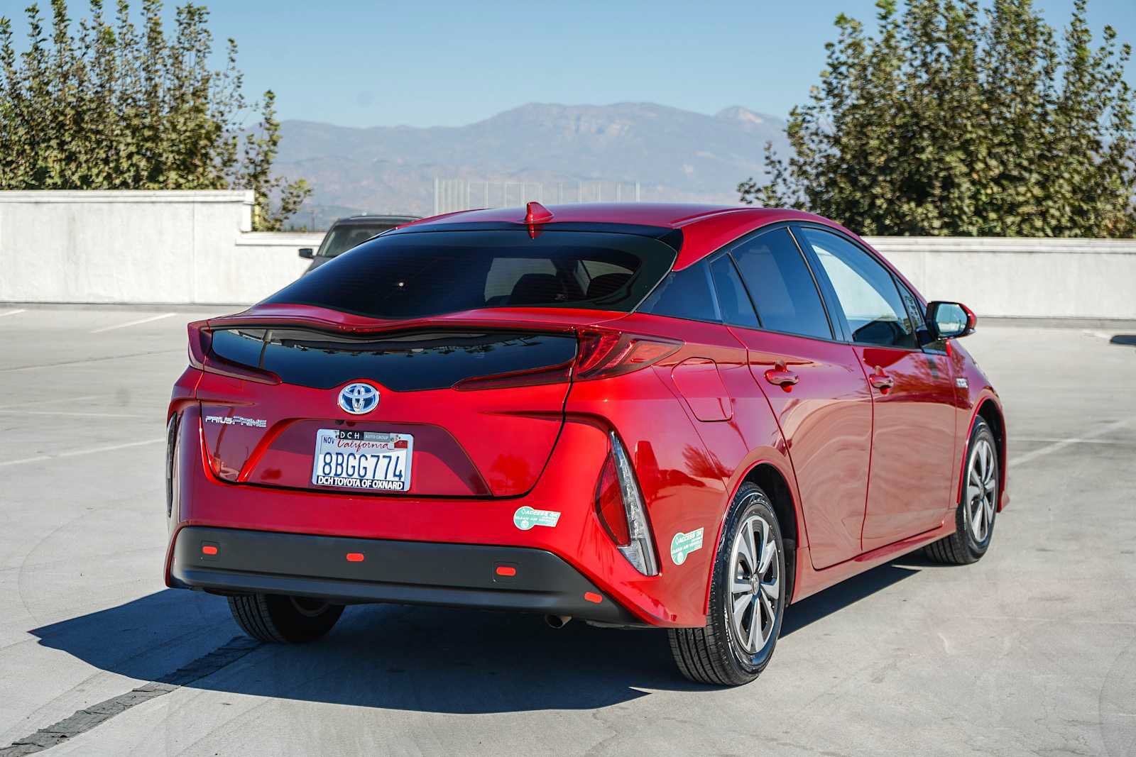 Used 2017 Toyota Prius Prime Plus w/ Carpet Mat Package FWD image 5