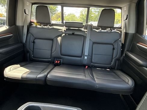 Used 2022 GMC Sierra 1500 Denali w/ Denali Reserve Package AWD/4WD image 25