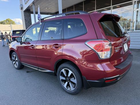 Used 2018 Subaru Forester 2.5i Premium image 3