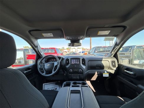 New 2026 Chevrolet Silverado 2500 Custom w/ Custom Value Package image 10