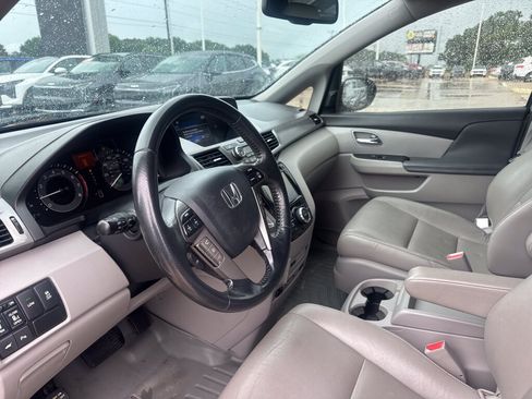 Used 2016 Honda Odyssey Touring Elite image 28