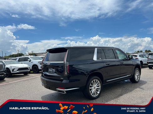 Used 2021 Cadillac Escalade ESV Premium Luxury w/ Driver Assist Tech Package RWD image 7