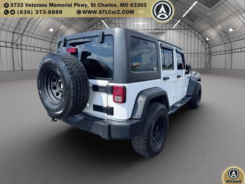Used 2013 Jeep Wrangler Unlimited Sport w/ Connectivity Group AWD/4WD image 3
