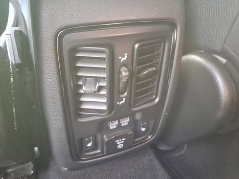 Used 2019 Dodge Durango R/T image 33