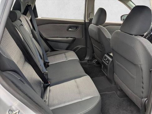 Used 2021 Nissan Rogue SV FWD image 21