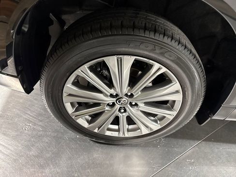Used 2023 MAZDA CX-5 Signature AWD/4WD image 8