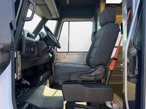 Used 2023 Chevrolet Brightdrop 600 w/ Active Safety Package 2 image 4