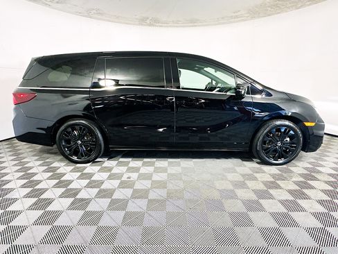 Used 2025 Honda Odyssey Sport-L image 2