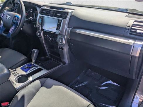 Used 2022 Toyota 4Runner SR5 Premium w/ Moonroof Package RWD image 23