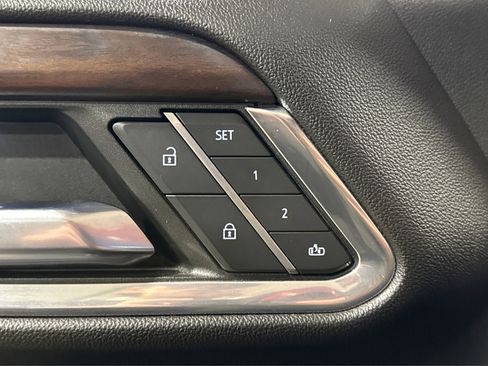 Used 2023 GMC Sierra 1500 SLT w/ SLT Premium Package image 16