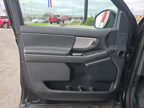 Used 2025 Ford Expedition Max Active AWD/4WD image 12