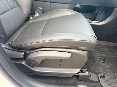 New 2026 Hyundai Santa Fe SEL FWD image 15