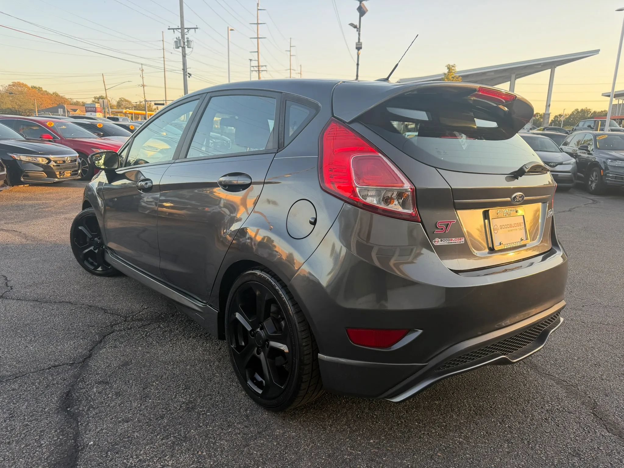 Used 2016 Ford Fiesta ST FWD image 10