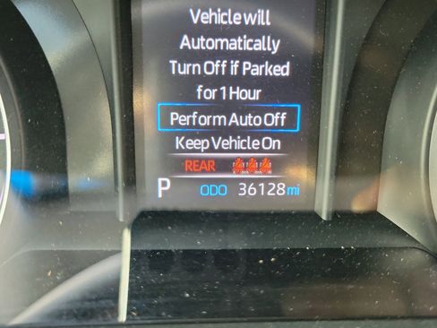 Used 2022 Toyota Venza LE AWD/4WD image 25