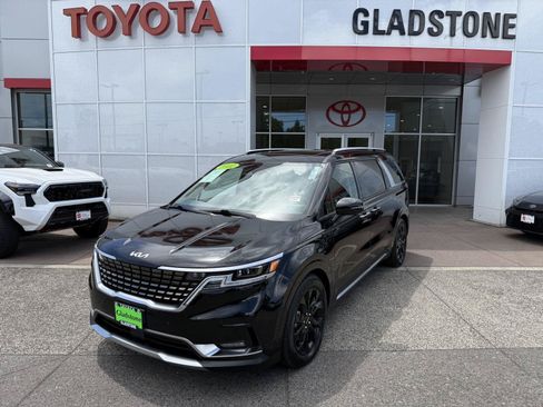 Used 2022 Kia Carnival SX Prestige w/ Paint Protection Package FWD image 1