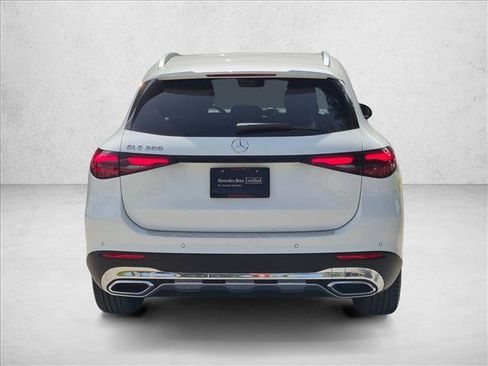Certified 2026 Mercedes-Benz GLC 300 image 7