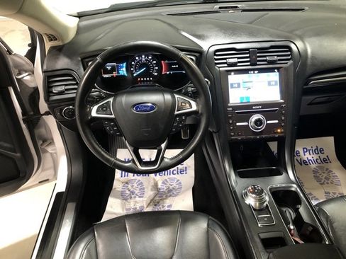 Used 2017 Ford Fusion Titanium image 25