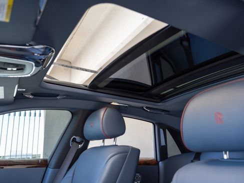 Used 2017 Rolls-Royce Ghost image 55