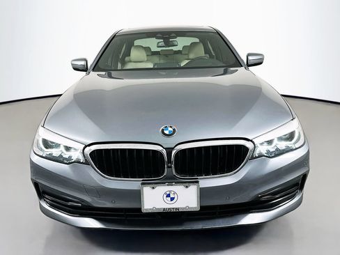Used 2019 BMW 530i w/ Premium Package RWD image 2