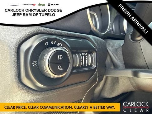 Used 2021 Jeep Gladiator Mojave AWD/4WD image 15