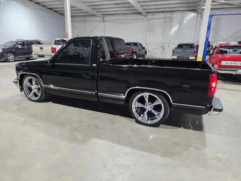 Used 1990 Chevrolet Silverado 1500 2WD Regular Cab image 7