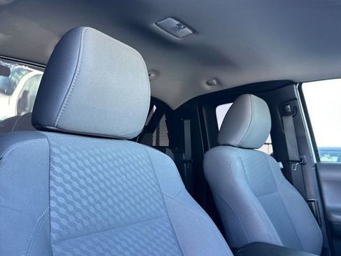 Used 2022 Toyota Tacoma SR AWD/4WD image 19