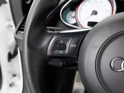 Used 2012 Audi R8 V10 AWD/4WD image 21