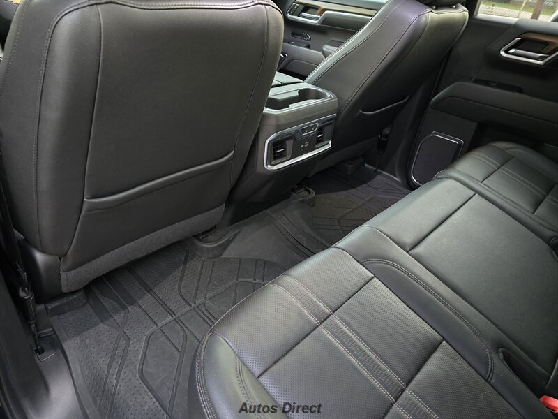 Used 2022 Chevrolet Silverado 1500 High Country w/ High Country Premium Package AWD/4WD image 39