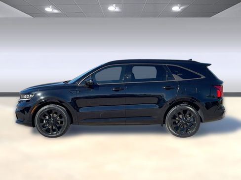Used 2023 Kia Sorento SX image 2