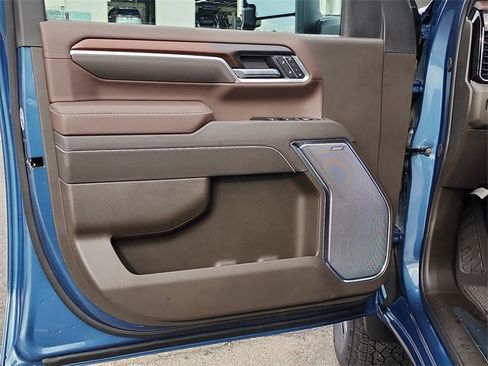 New 2026 GMC Sierra 2500 Denali w/ Denali Reserve Package image 15