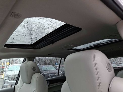 Used 2017 Buick Enclave Leather AWD/4WD image 15