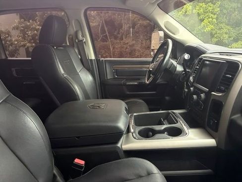 Used 2017 RAM 3500 Laramie AWD/4WD image 2