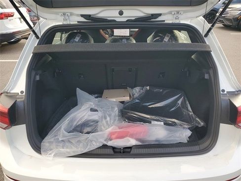 New 2026 Volkswagen GTI SE image 7