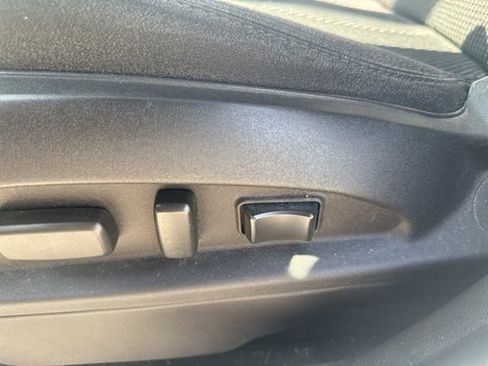 Used 2015 Chevrolet Equinox LT w/ Driver Convenience Package image 10