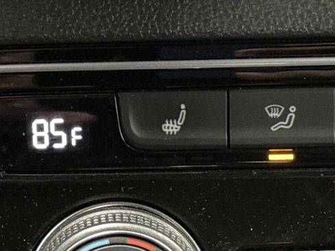 Used 2022 Volkswagen Atlas SE image 7